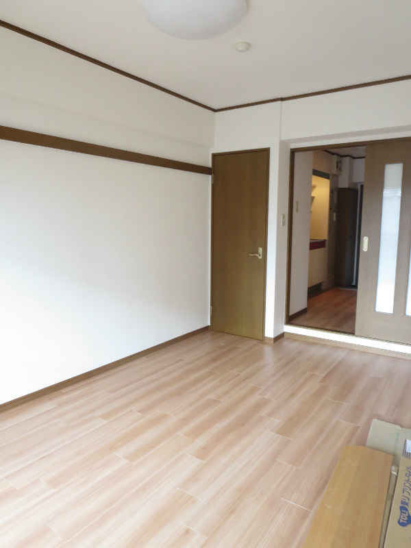 ラフィーネ四条堀川 リビング