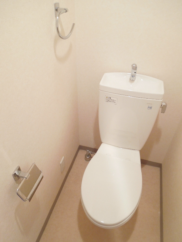 プレサンス京都四条堀川 トイレ