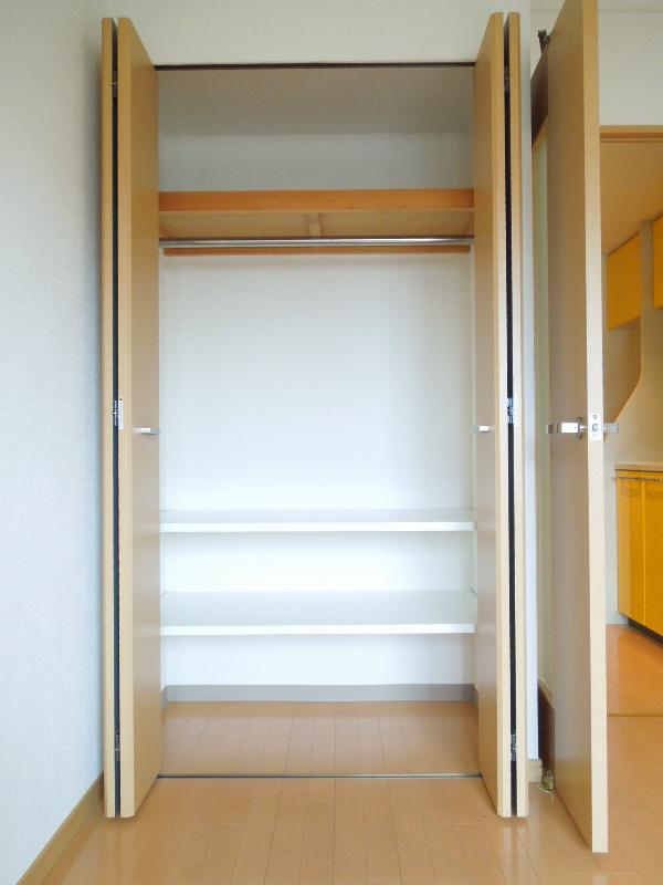 プレサンス京都四条堀川 収納