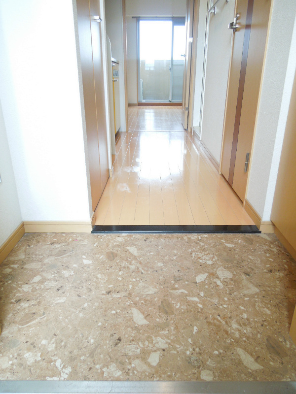 プレサンス京都四条堀川 玄関