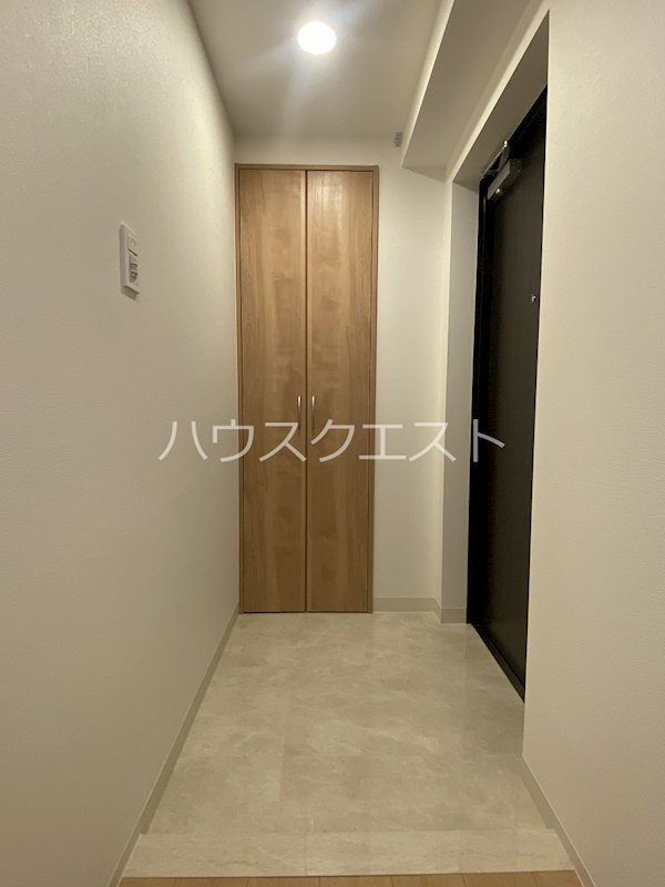二条城東レジデンス 玄関