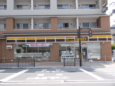 Gladvis kuramaguchi コンビニ