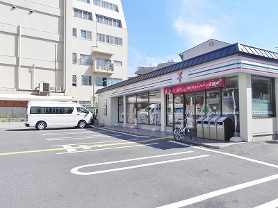 アスヴェル京都太秦 コンビニ
