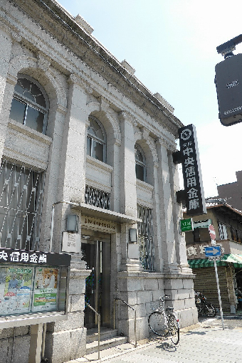 アスヴェル京都東山五条 銀行