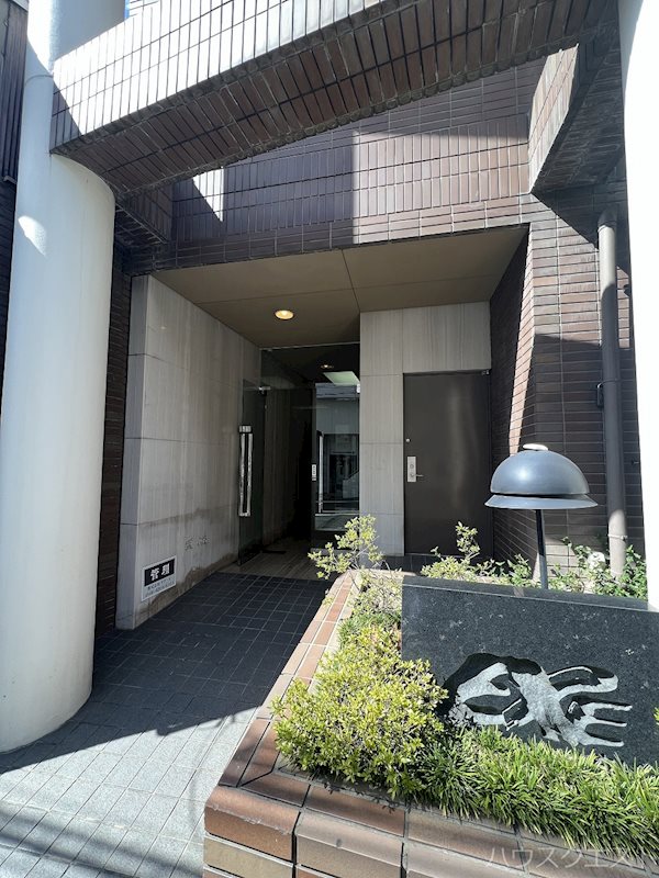 エグゼ東山 エントランス