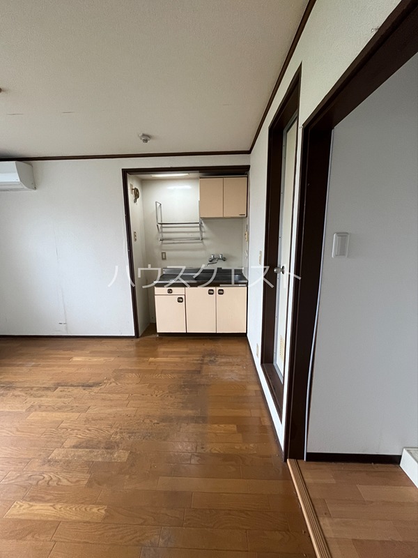 ハイツ紫峯 玄関