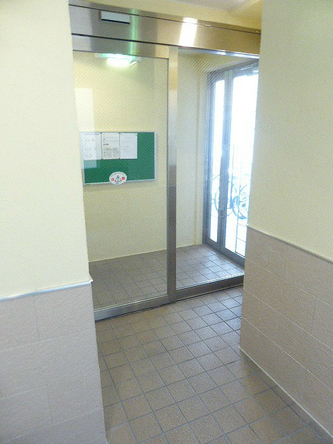 グレース大宮 エントランス