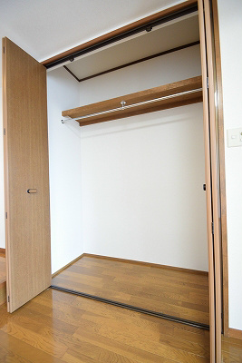 葛城マンション 収納