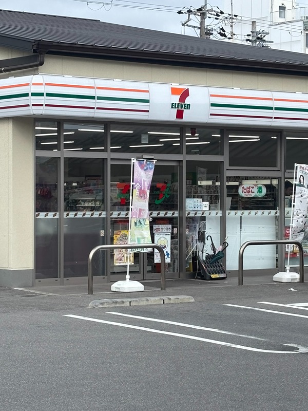 Estudio西泉堂 コンビニ