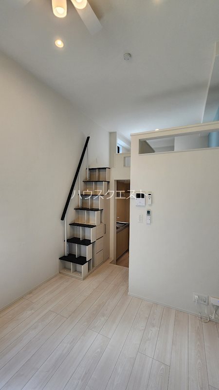 プランドールS花園寺ノ前町 リビング