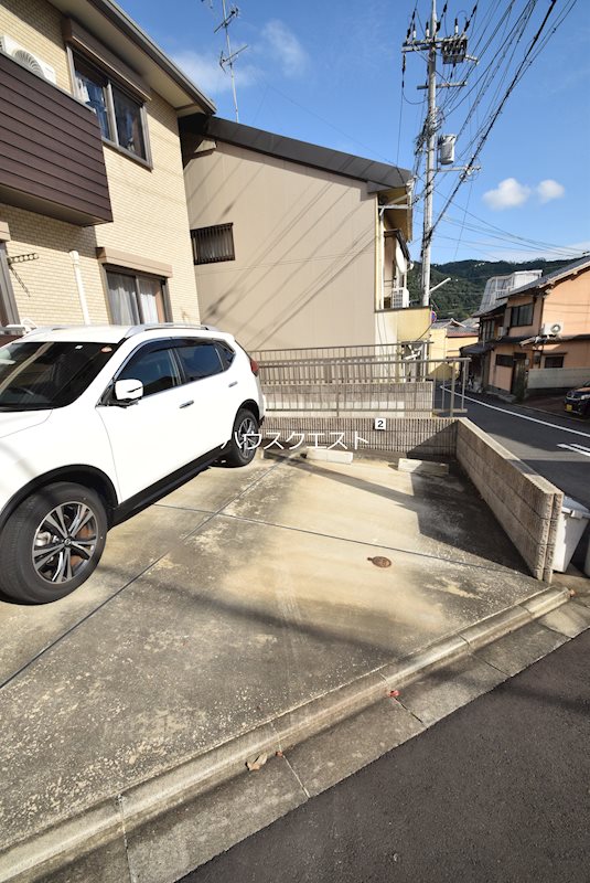 Luce北白川 駐車場