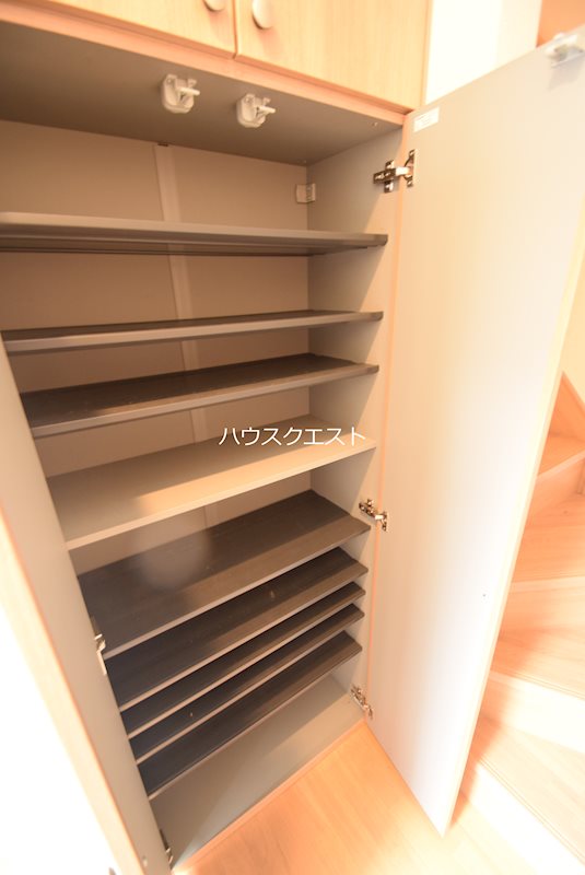 Luce北白川 玄関