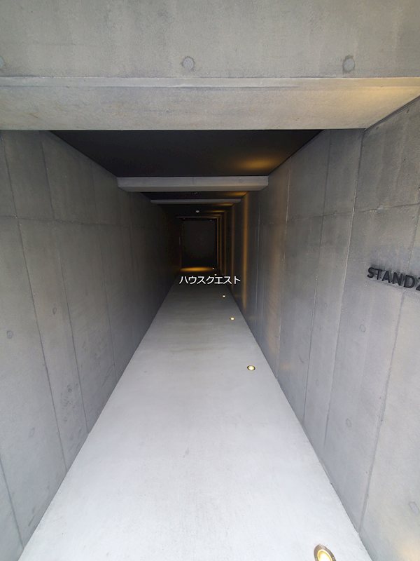 STANDZ金閣寺前 エントランス