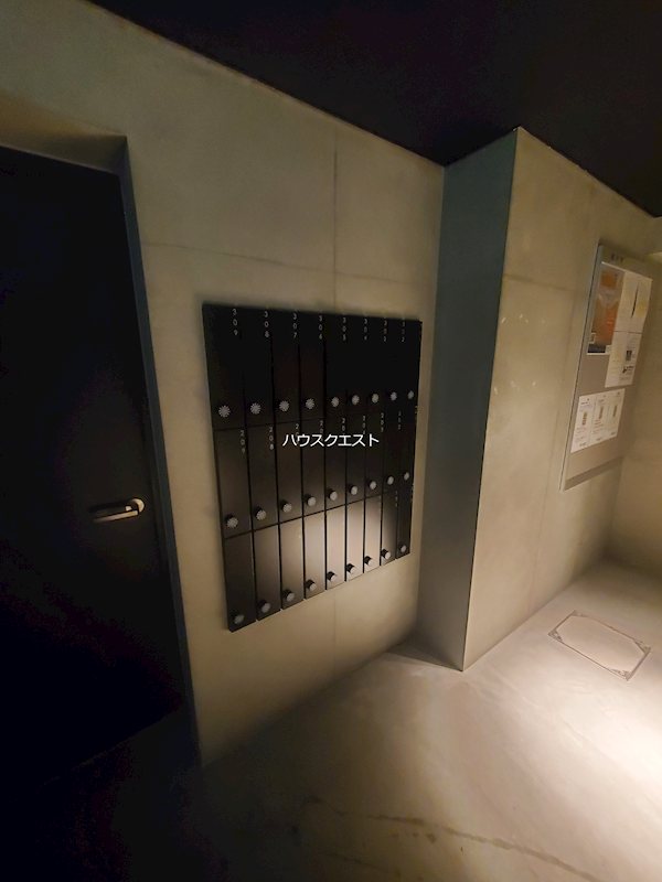 STANDZ金閣寺前 ロビー
