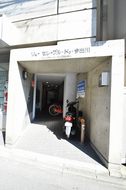 インペリアル烏丸今出川 エントランス