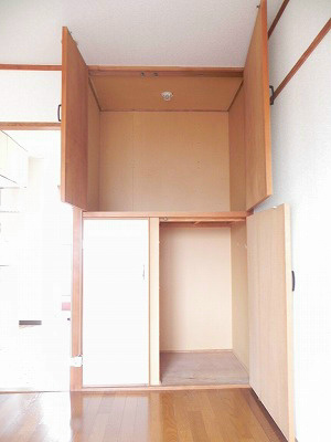 センチュリーハイツコスモ 収納