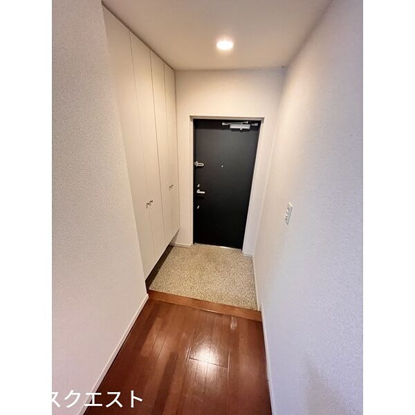パインフィールド吉祥院 玄関