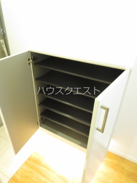 ブランネージュ烏丸五条 収納