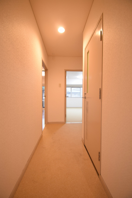 コアロード糺の森 玄関