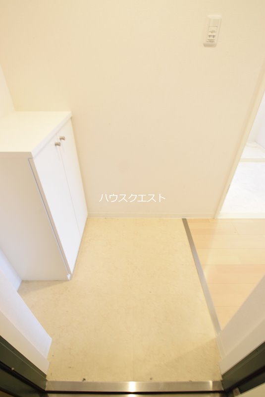 カーサ鞍馬口 玄関