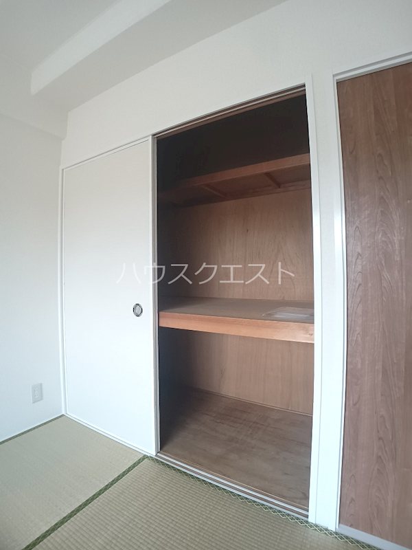 アベニューエンジュ 収納
