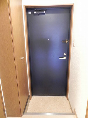 グランドパルティールⅢ 玄関