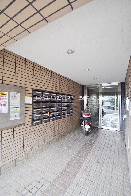 メゾンジョアⅡ エントランス