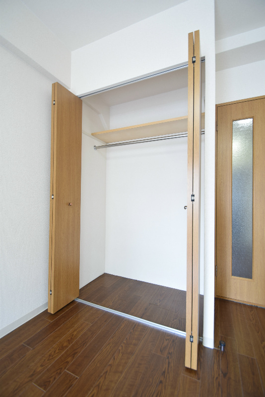 ドミトリィ御池 収納