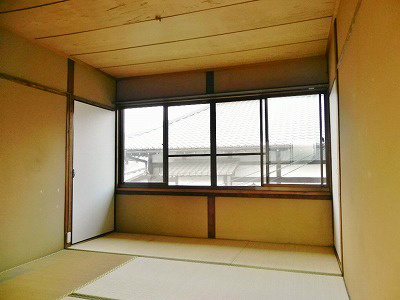 東山二条貸家　西側 ベッドルーム