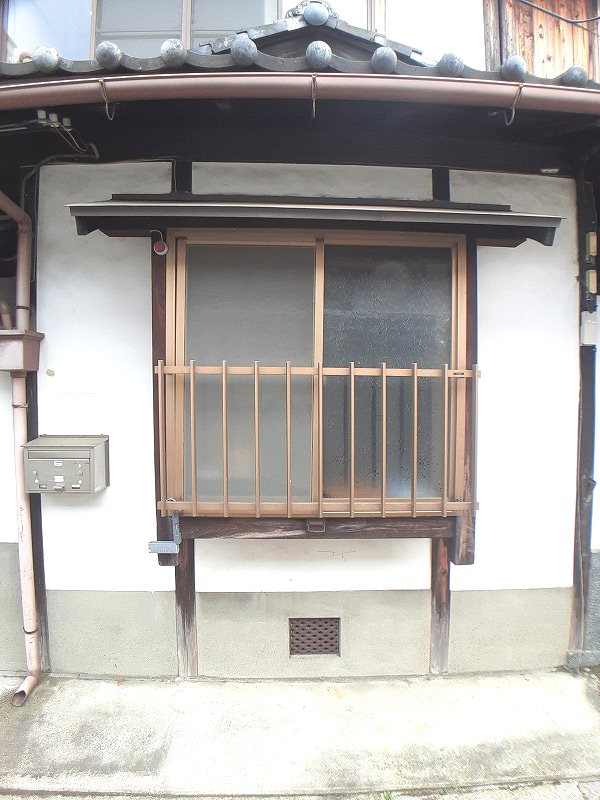東山二条貸家　西側 その他