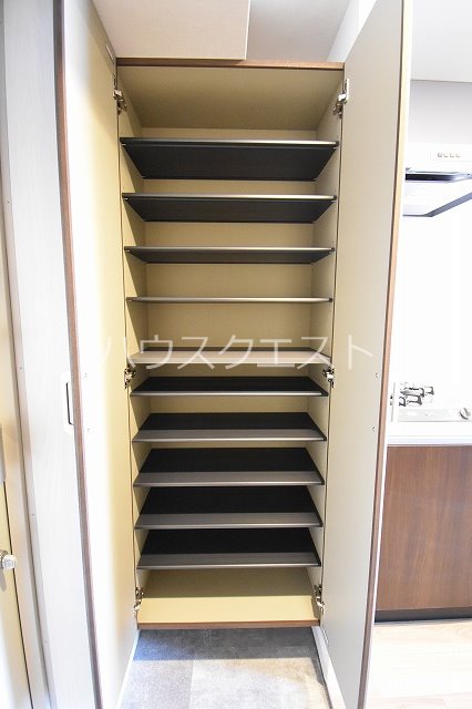 エステムコート京都西院 収納