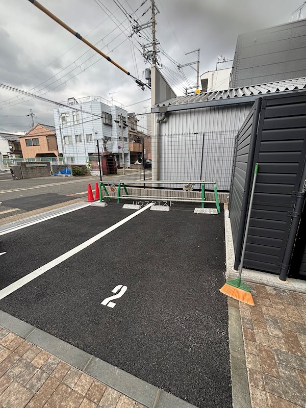 CREST TAPP京都西京極dex 駐車場
