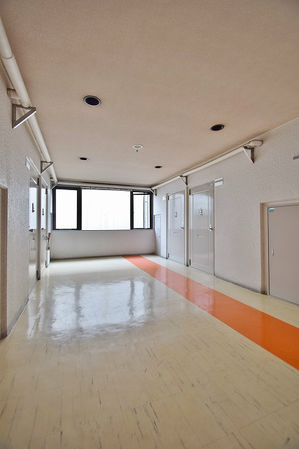ポルト壱番館 エントランス