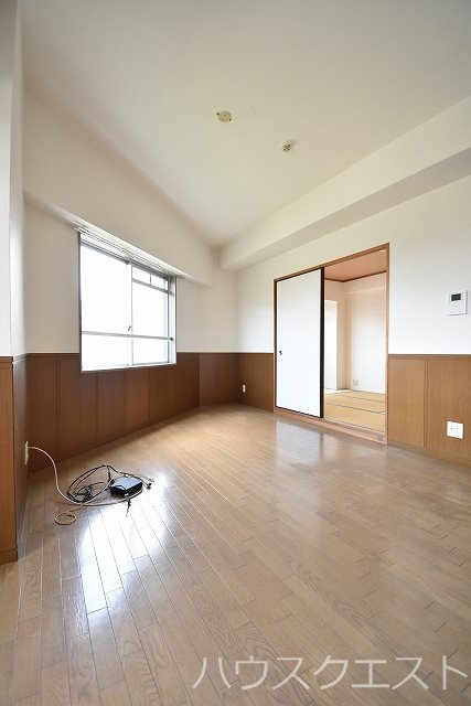 シャン・デ・リ その他