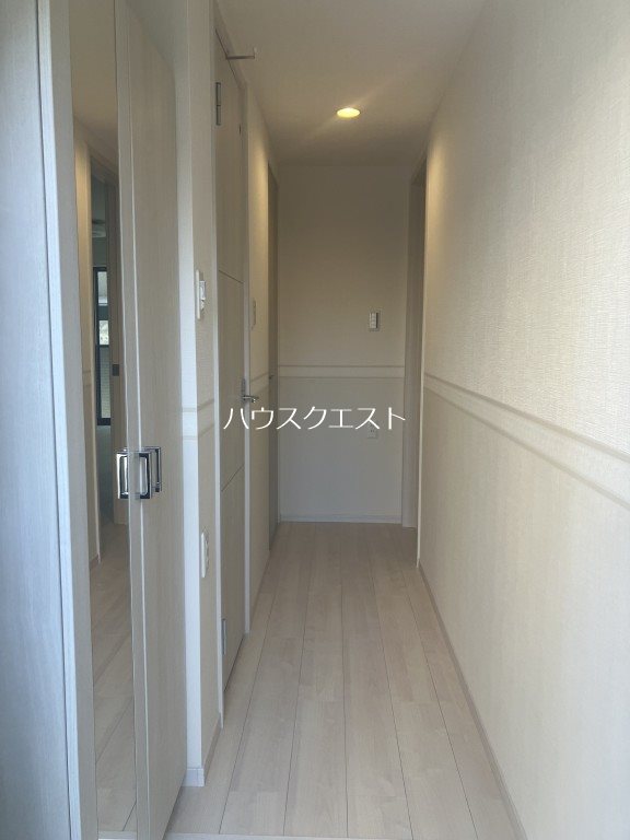 グレーヌ東寺 玄関