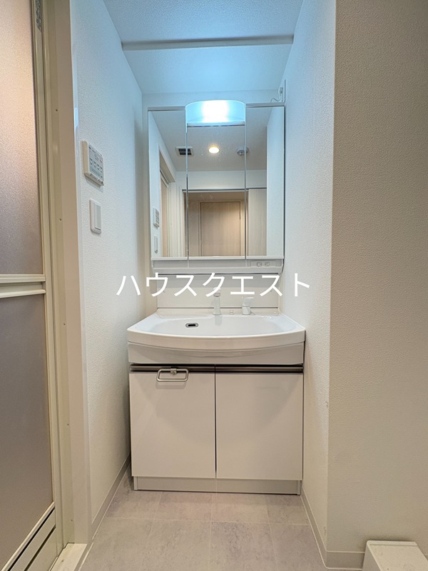 ソルテラス京都西院 STATION SIDE 洗面所