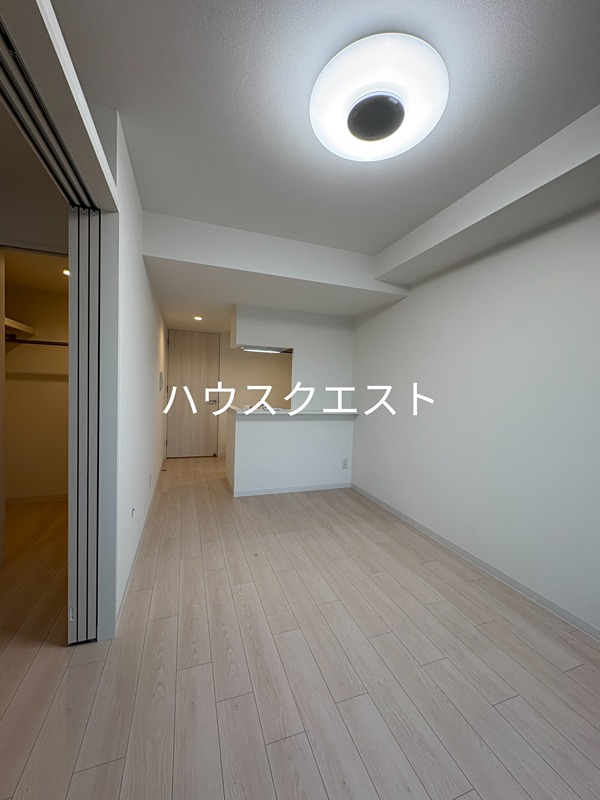ソルテラス京都西院 STATION SIDE リビング