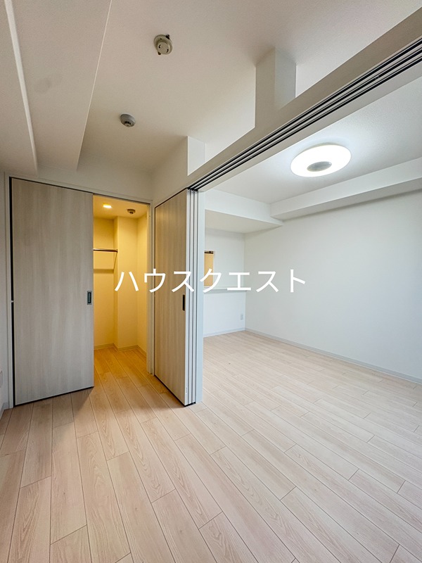 ソルテラス京都西院 STATION SIDE リビング
