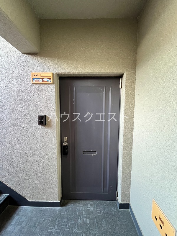 メゾン太秦 玄関