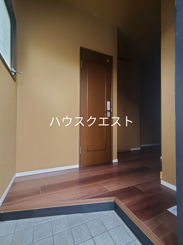 八久ハイツ 玄関
