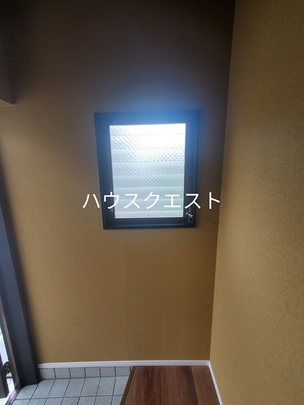 八久ハイツ 玄関