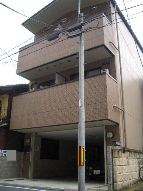 シェソワ東洞院 エントランス