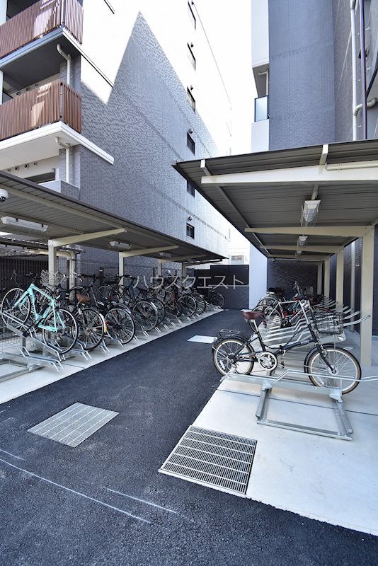 プレサンス　ＴＨＥ　ＫＹＯＴＯ　東福寺　ＷＥＳＴ 駐車場