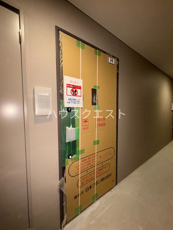 LW京都桜邸 玄関