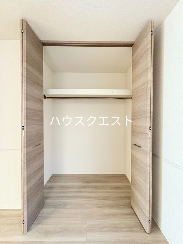 エンラージ西院 収納