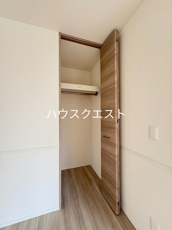 エンラージ西院 収納