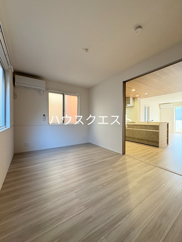 エンラージ西院 ベッドルーム