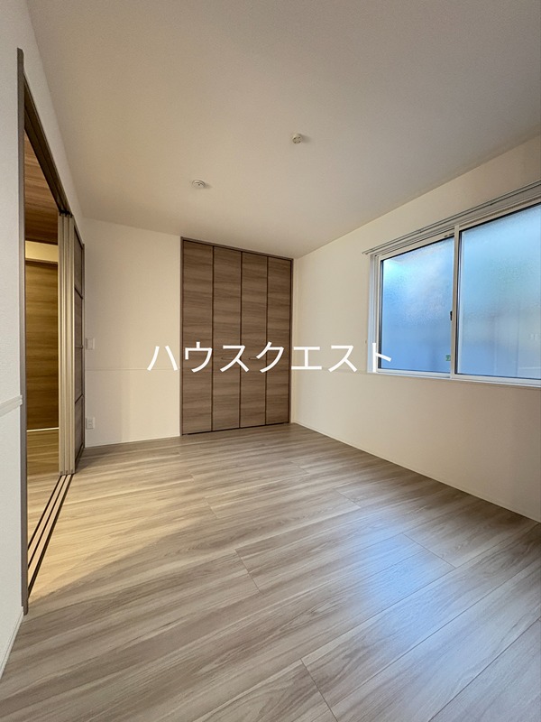エンラージ西院 ベッドルーム