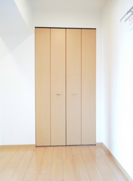 リエス西院 収納