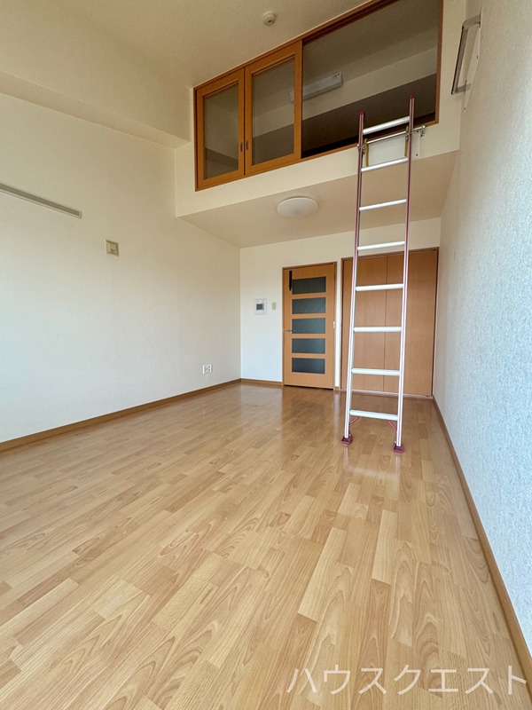 VILLA MARY五条 リビング